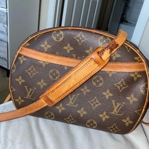 Authentic LV monogram Blois bag